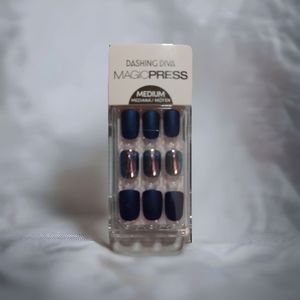 Dashing Diva Magic Press-on Nails Brave New World